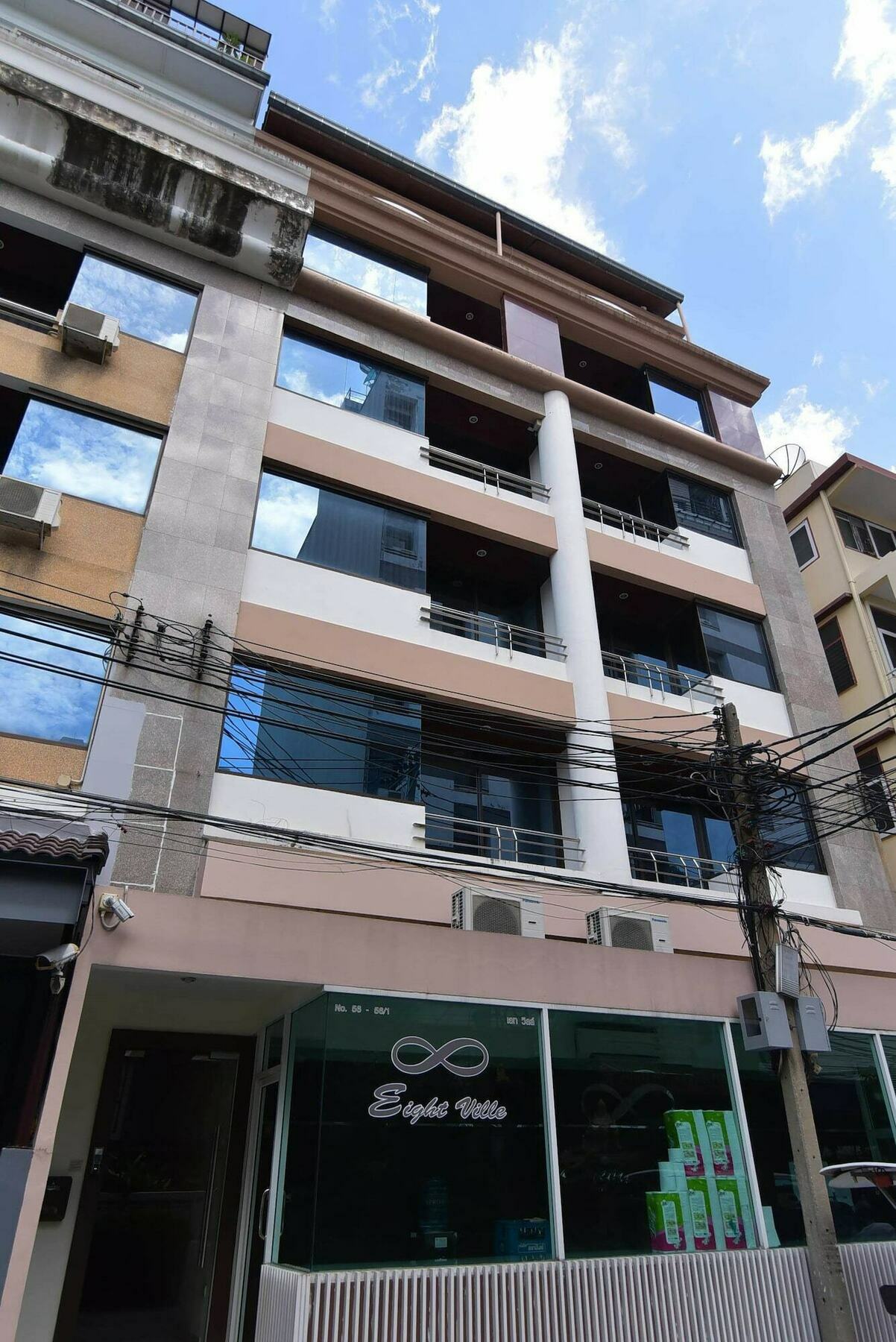 Eight Ville Bangkok Eksteriør billede
